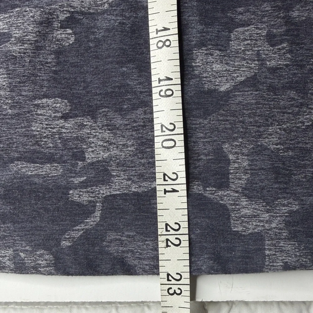 Lululemon Pullover with Hood 1/2 Zip Camo Size 4 - Picture 7 of 10